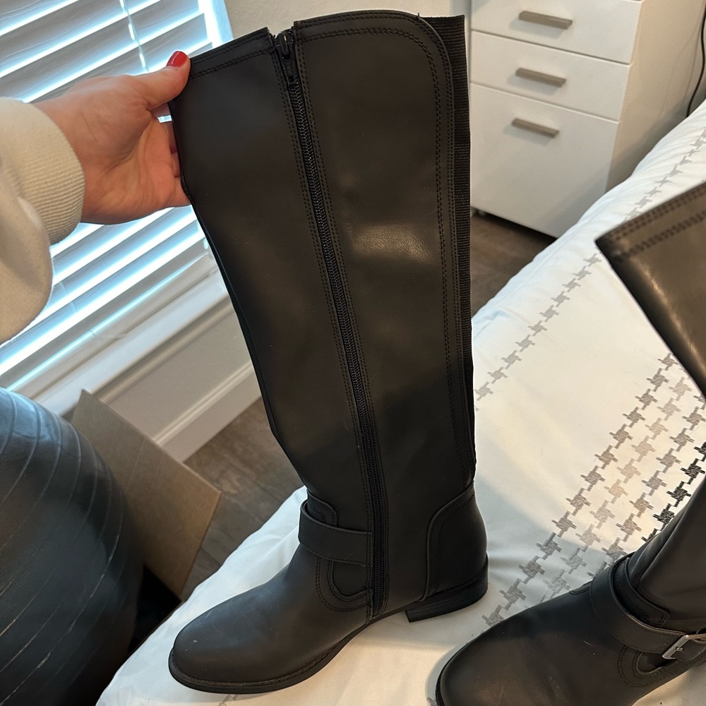 Black American eagle boots